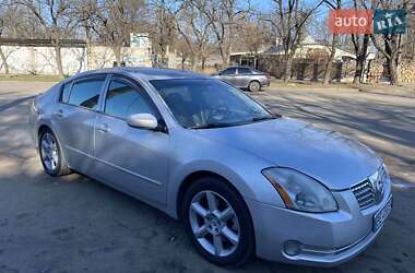 Седан Nissan Maxima 2004 в 
