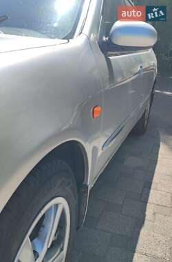 Седан Nissan Maxima 2004 в 