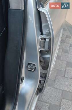 Седан Nissan Maxima 2004 в 
