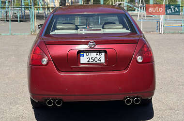 Седан Nissan Maxima 2004 в 
