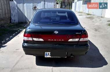 Седан Nissan Maxima 1997 в Харькове