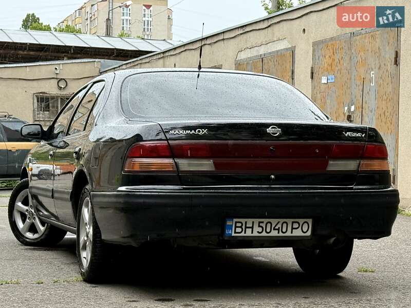 Седан Nissan Maxima 1996 в Одессе