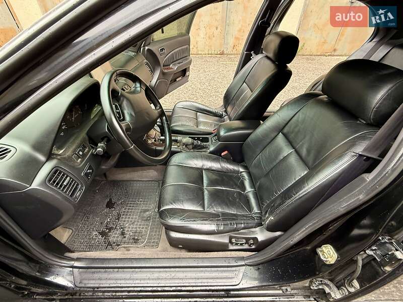 Седан Nissan Maxima 1996 в Одессе