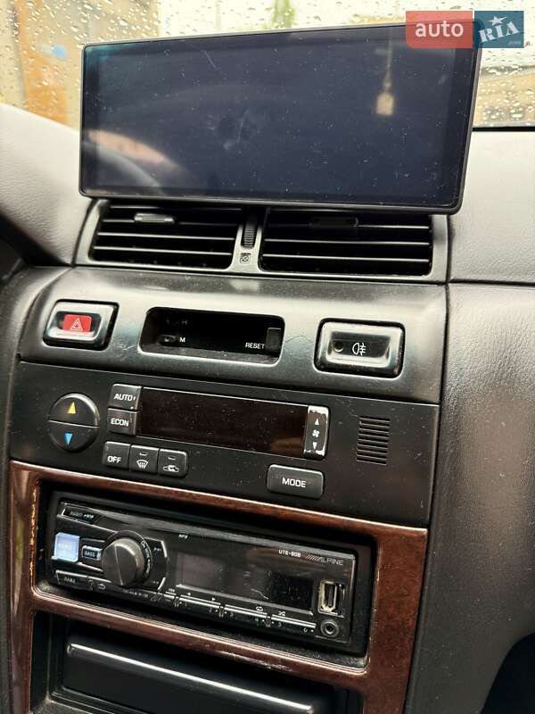 Седан Nissan Maxima 1996 в Одессе