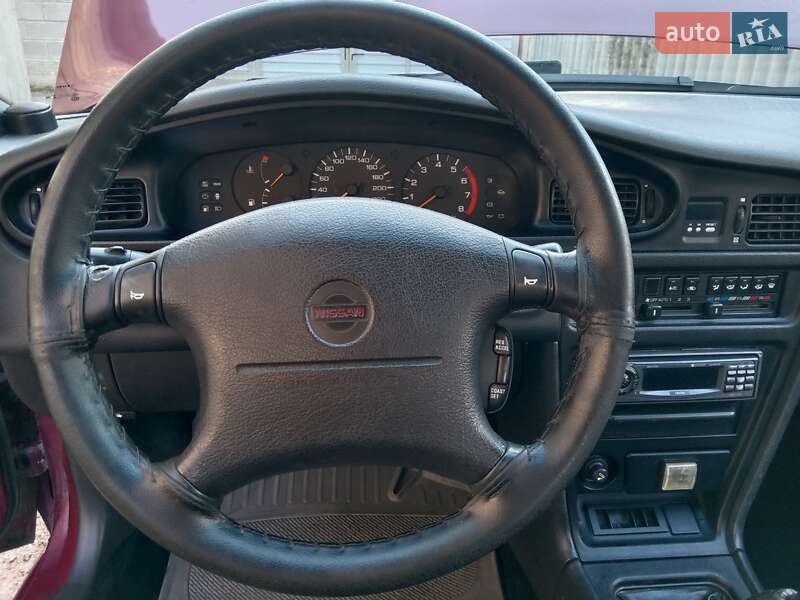 Седан Nissan Maxima 1993 в Чорноморську