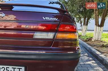 Седан Nissan Maxima 1996 в 