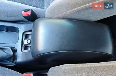 Седан Nissan Maxima 1996 в 