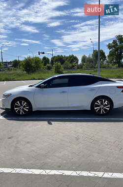 Седан Nissan Maxima 2018 в 