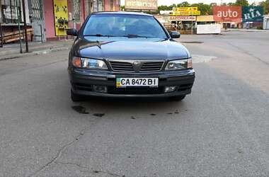 Седан Nissan Maxima 1998 в Черкасах