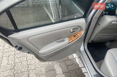 Седан Nissan Maxima 2003 в 