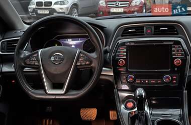 Седан Nissan Maxima 2018 в 
