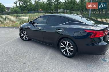 Седан Nissan Maxima 2017 в 