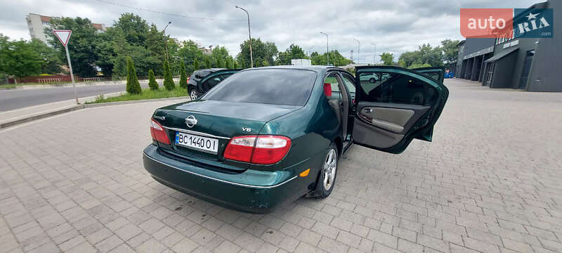 Седан Nissan Maxima 2001 в Дрогобичі