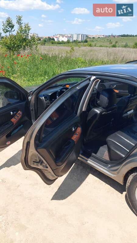 Седан Nissan Maxima 2003 в Сокалі