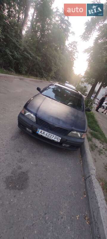 Nissan Maxima 1996