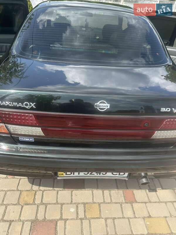 Седан Nissan Maxima 1995 в Ізмаїлі
