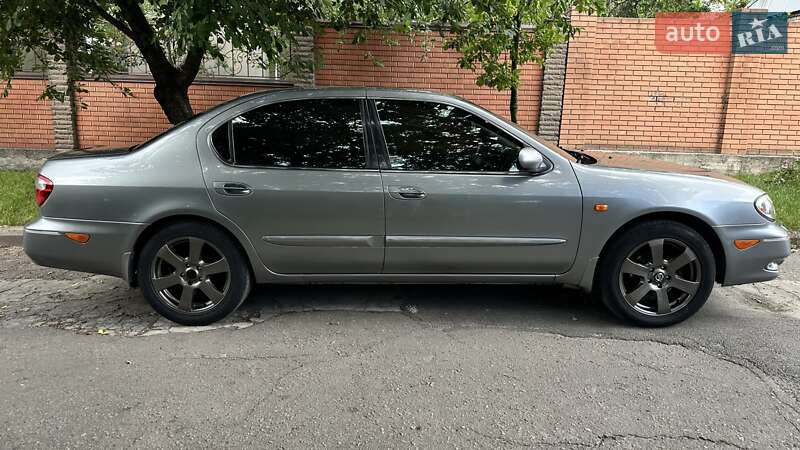 Седан Nissan Maxima 2003 в Дніпрі