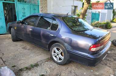 Седан Nissan Maxima 1997 в Миколаєві