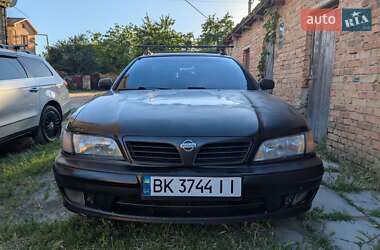 Седан Nissan Maxima 1996 в Здолбунове