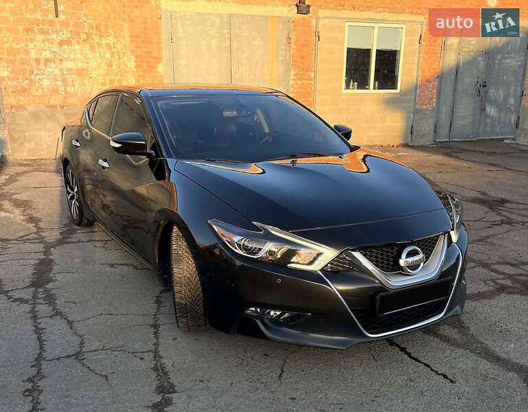 Nissan Maxima 2018