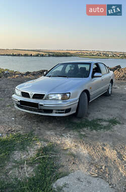Седан Nissan Maxima 1998 в Одесі