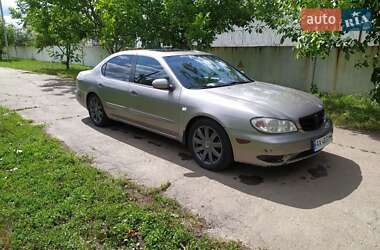 Седан Nissan Maxima 2001 в Первомайске