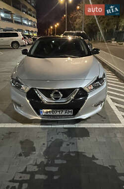 Седан Nissan Maxima 2015 в Одесі