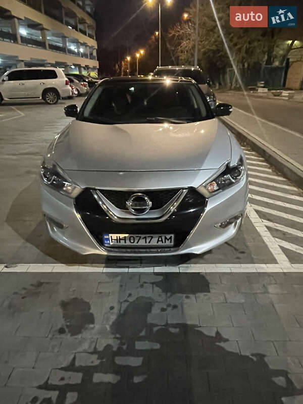 Седан Nissan Maxima 2015 в Одессе