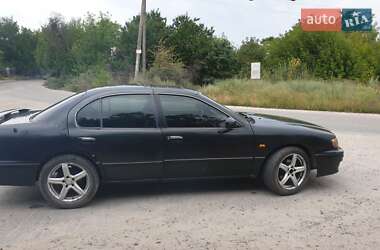 Седан Nissan Maxima 1996 в 