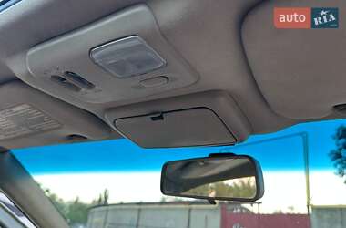 Седан Nissan Maxima 2000 в 
