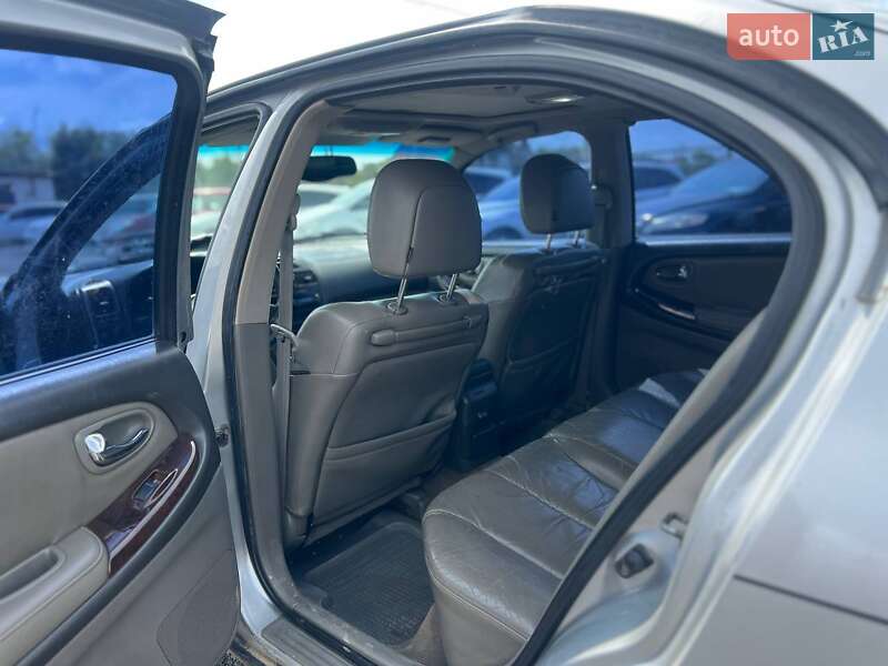 Седан Nissan Maxima 2002 в Ужгороде