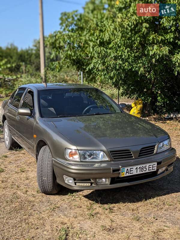 Nissan Maxima 1999