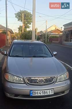 Седан Nissan Maxima 2001 в Измаиле