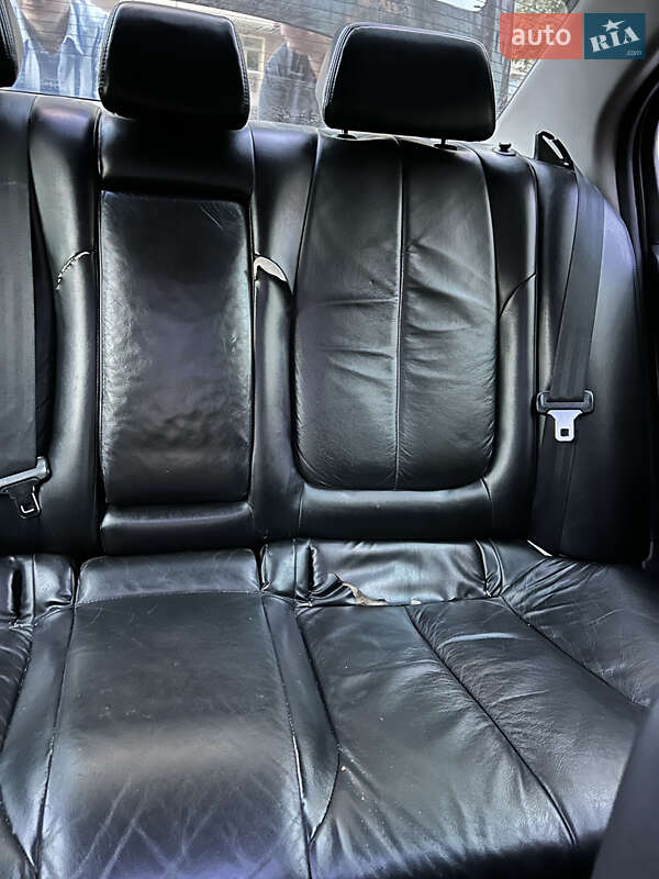 Седан Nissan Maxima 2003 в Умани