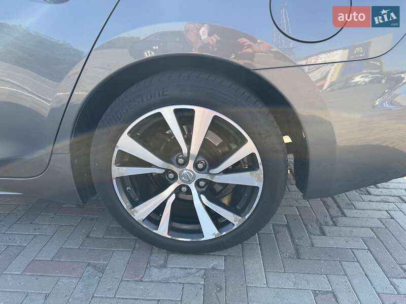 Седан Nissan Maxima 2017 в Харкові фото 12 Седан Nissan Maxima 2017 в Харкові