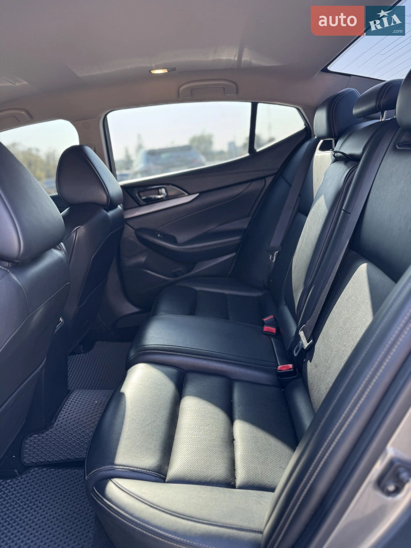 2017 Nissan Maxima - мініатюра 19