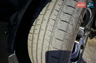 Седан Nissan Maxima 2002 в 