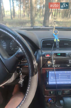 Седан Nissan Maxima 1995 в  фото 2 Седан Nissan Maxima 1995 в