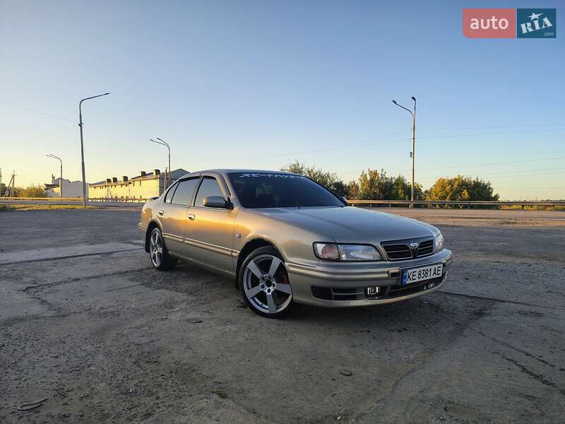 Nissan Maxima 1997
