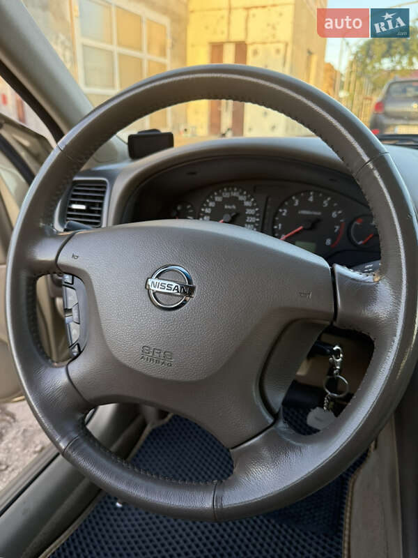 Седан Nissan Maxima 2005 в Одессе