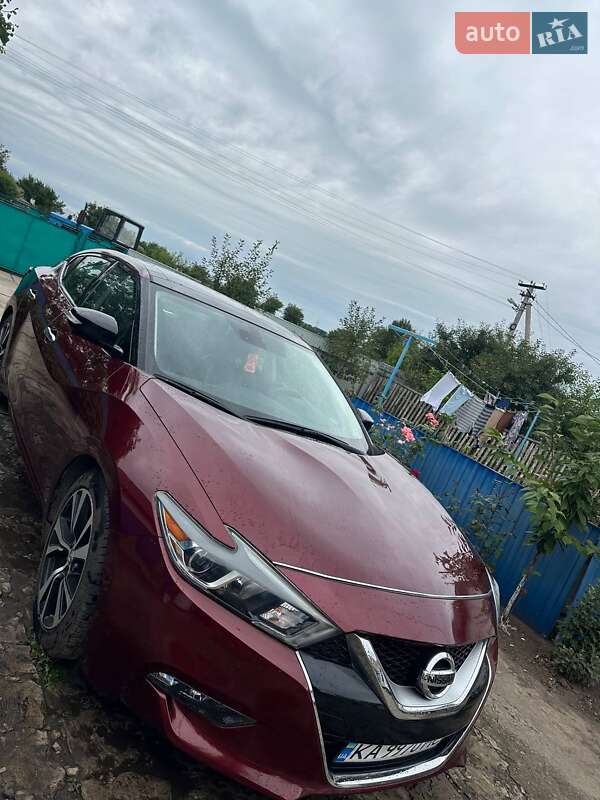 Седан Nissan Maxima 2017 в Киеве