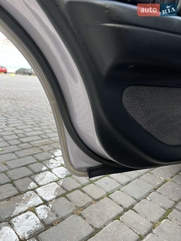 Седан Nissan Maxima 1995 в Одессе