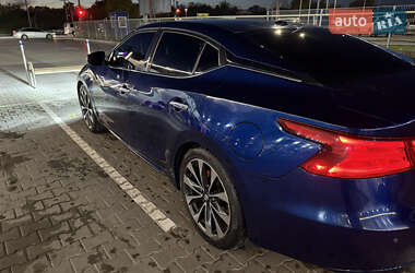 Седан Nissan Maxima 2015 в 