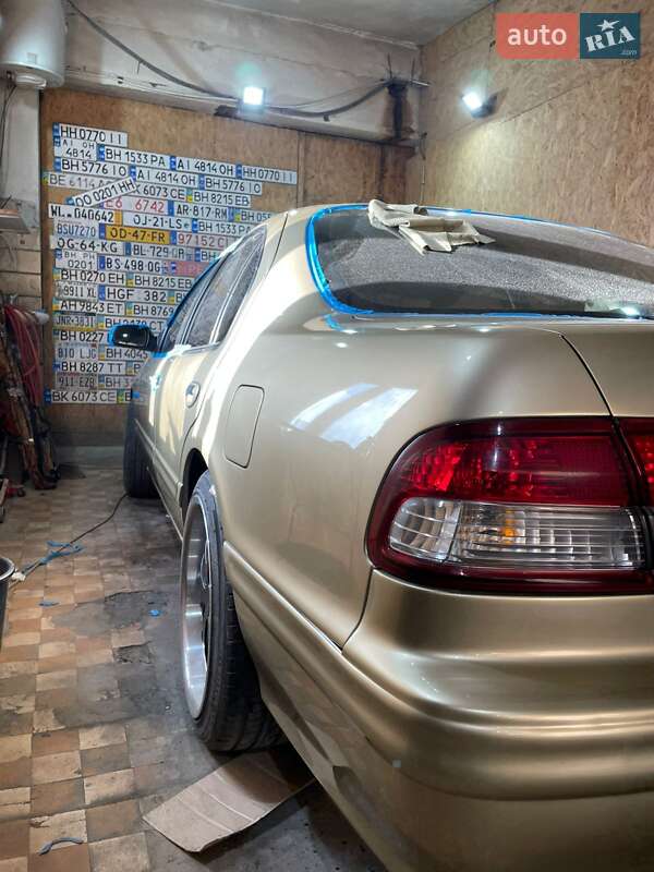 Седан Nissan Maxima 1997 в Одесі