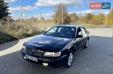 Седан Nissan Maxima 1997 в  фото 2 Седан Nissan Maxima 1997 в
