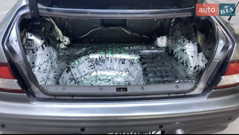 Седан Nissan Maxima 1996 в Одесі