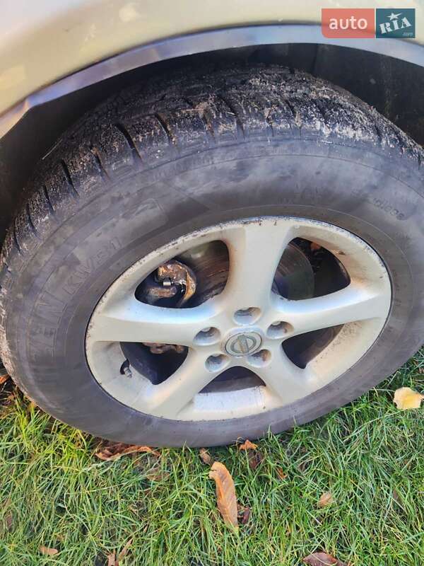 Седан Nissan Maxima 2005 в Києві