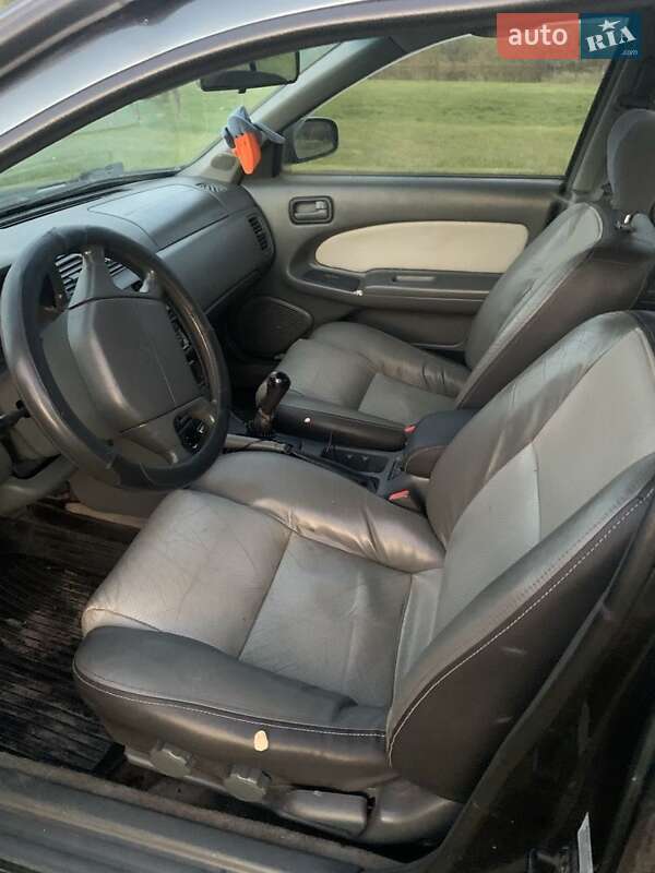 Седан Nissan Maxima 1995 в Дубровице фото Седан Nissan Maxima 1995 в Дубровице