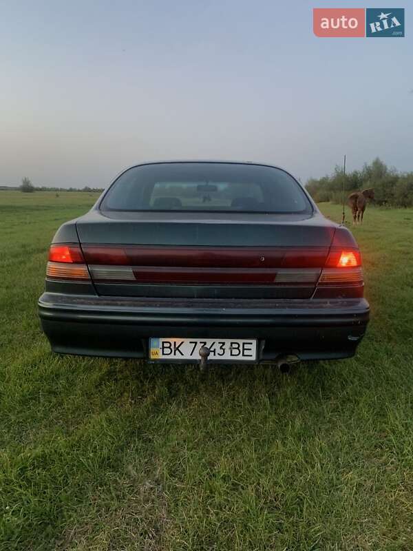 Седан Nissan Maxima 1995 в Дубровице фото 3 Седан Nissan Maxima 1995 в Дубровице