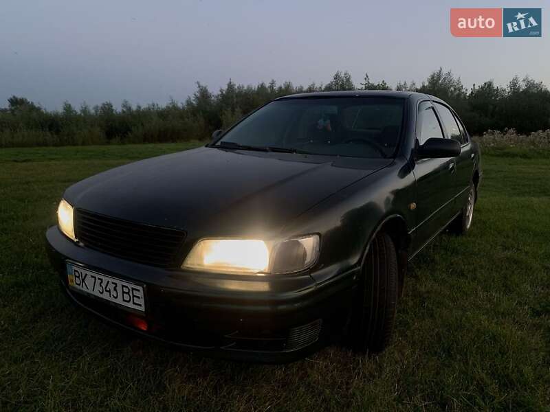 Седан Nissan Maxima 1995 в Дубровице фото 6 Седан Nissan Maxima 1995 в Дубровице